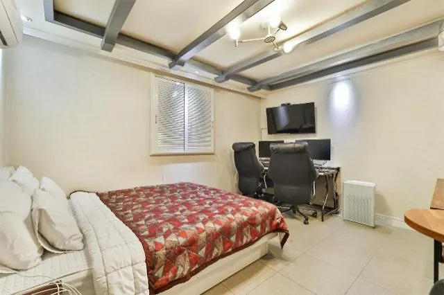Motel Gupo A *