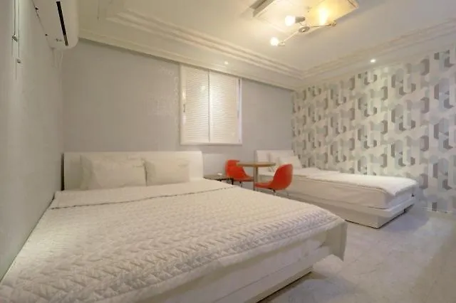 Gupo A Motel *